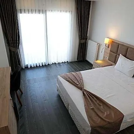 Sunsan & Restaurant Hotel 3*