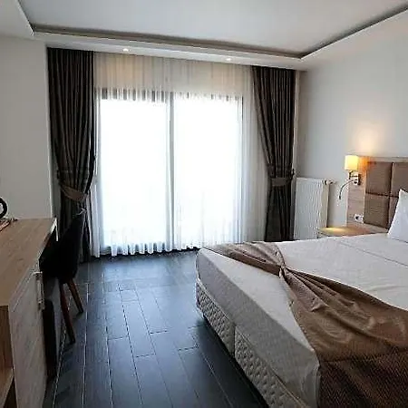 Sunsan & Restaurant 3*